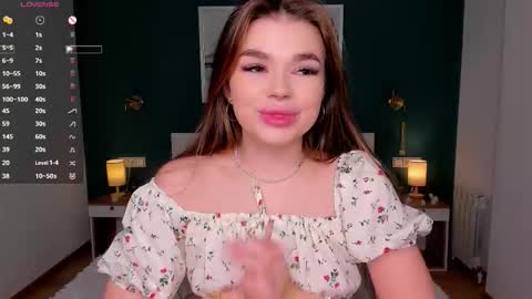 Silvia online show from 03/08/26, 07:23