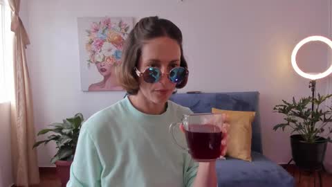 Snapshot of cuddlingbunnny chatting on 03/16/26, 05:17 Leonela online show from 03/16/26, 05:17