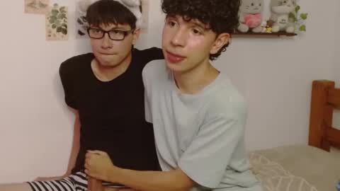 Snapshot of cuddly_and_jinx chatting on 03/06/26, 06:37 cuddly_and_jinx online show from 03/06/26, 06:37