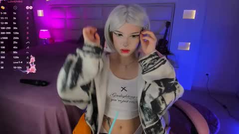 Cuddly Kitten online show from 09/27/25, 10:26