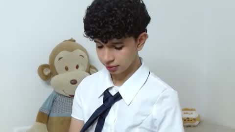 Cuddly online show from 09/13/25, 09:31