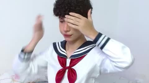 Cuddly online show from 09/22/25, 10:28