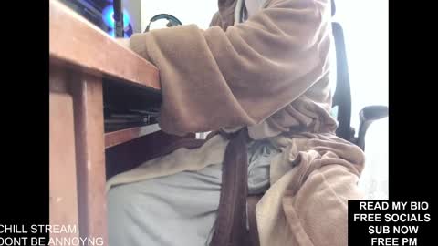 Snapshot of culonudo23 chatting on 01/06/25, 09:41 Leo online show from 01/06/25, 09:41