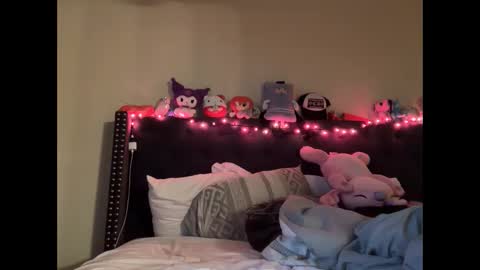 cum2charmxx online show from 09/25/25, 01:15