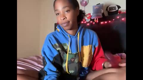 cum2charmxx online show from 10/11/25, 01:53