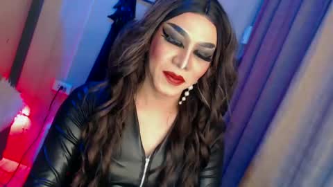 CUMMELA SLUTI online show from 03/02/25, 10:27