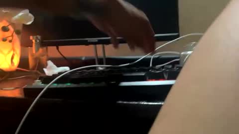 im KIM new girl to spoil online show from 02/06/25, 12:26