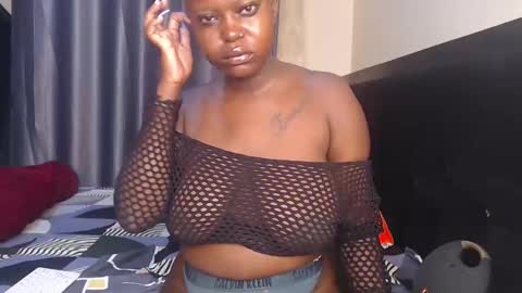 Snapshot of cum_central chatting on 02/14/25, 04:15 cum_central online show from 02/14/25, 04:15