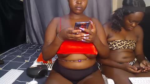 Snapshot of cum_central chatting on 02/19/25, 05:05 cum_central online show from 02/19/25, 05:05