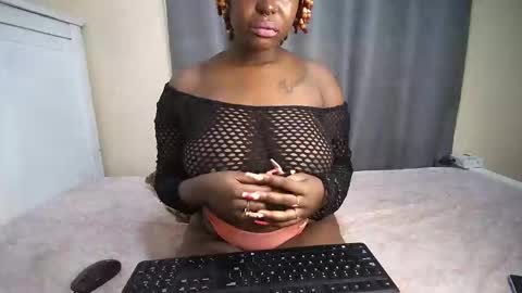 Snapshot of cum_central chatting on 10/19/25, 06:58 cum_central online show from 10/19/25, 06:58