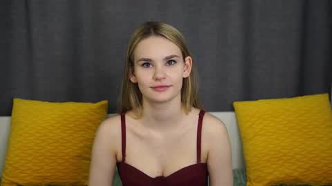 Naomi online show from 10/21/25, 09:15