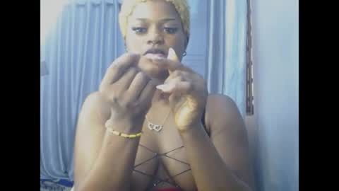Snapshot of cum_ebony_petitxx chatting on 06/14/26, 06:59 cath online show from 06/14/26, 06:59