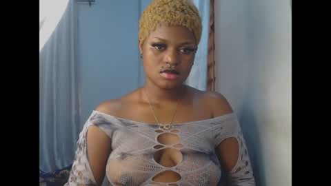 Snapshot of cum_ebony_petitxx chatting on 06/27/26, 07:02 cath online show from 06/27/26, 07:02