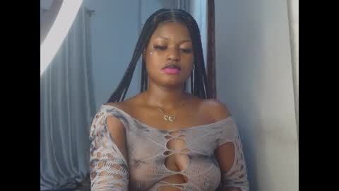 Snapshot of cum_ebony_petitxx chatting on 07/05/26, 06:53 cath online show from 07/05/26, 06:53