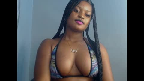 Snapshot of cum_ebony_petitxx chatting on 07/19/26, 05:38 cath online show from 07/19/26, 05:38