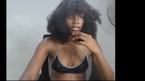 sophie online show from 03/12/26, 07:03