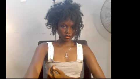 sophie online show from 04/19/26, 07:29