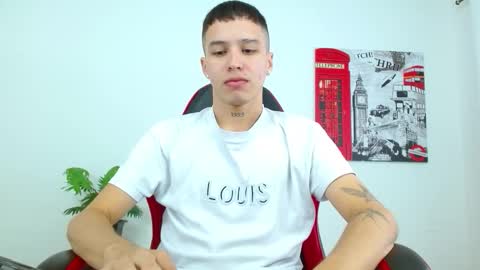 cumandres online show from 12/01/25, 02:22