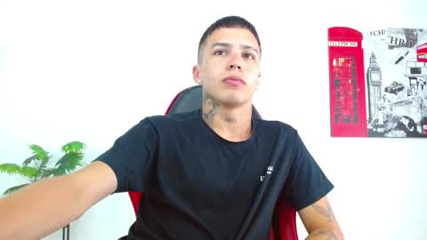 cumandres online show from 03/26/26, 02:44