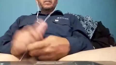 Snapshot of cumbian_chero chatting on 05/05/26, 01:02 cumbian_chero online show from 05/05/26, 01:02