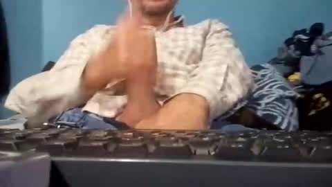 Snapshot of cumbian_chero chatting on 05/23/26, 09:41 cumbian_chero online show from 05/23/26, 09:41