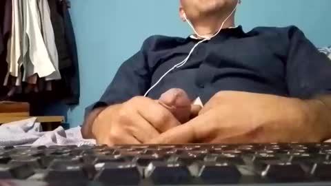 Snapshot of cumbian_chero chatting on 06/02/26, 12:51 cumbian_chero online show from 06/02/26, 12:51