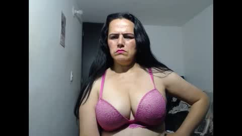 Snapshot of cumeva69 chatting on 12/22/24, 11:52 cumEva69 online show from 12/22/24, 11:52