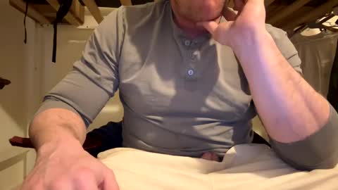 Snapshot of cumfacialxxx chatting on 01/31/25, 08:22 cumfacialxxx online show from 01/31/25, 08:22