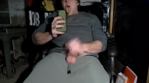 cumfacialxxx online show from 12/21/25, 04:30