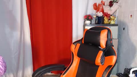 ask me online show from 11/04/25, 12:04