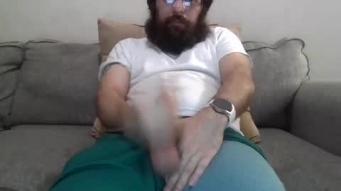 Snapshot of cummachine2022 chatting on 01/11/25, 11:46 cummachine2022 online show from 01/11/25, 11:46