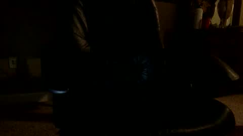 cumminginu813 online show from 01/16/26, 04:05