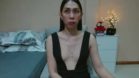 Leah Vergara online show from 04/03/26, 11:41