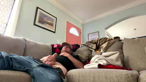 Snapshot of cumplaywithus25 chatting on 03/21/26, 05:16 cumplaywithus25 online show from 03/21/26, 05:16