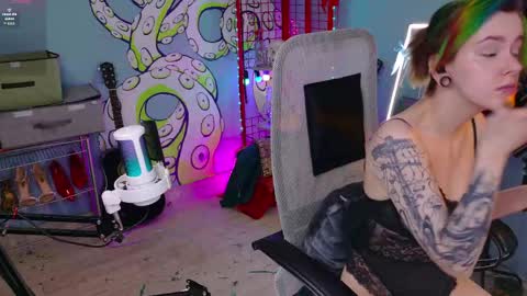 CUMpotikEve online show from 04/27/26, 03:59