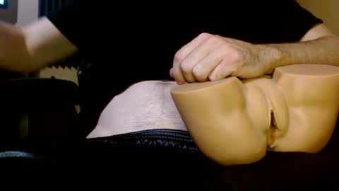 Snapshot of cumshard35 chatting on 10/04/25, 02:31 cumshard35 online show from 10/04/25, 02:31