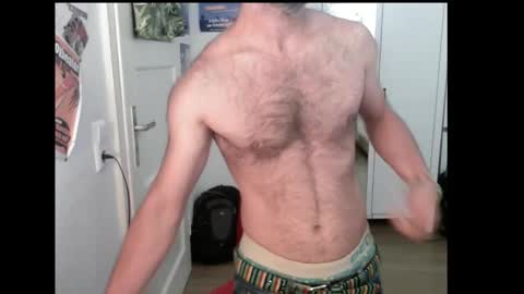 Snapshot of cumshow_x chatting on 09/14/25, 08:41 Cumshow online show from 09/14/25, 08:41