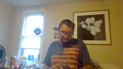 Snapshot of cuntreeboy68 chatting on 10/28/25, 05:15 Bash online show from 10/28/25, 05:15