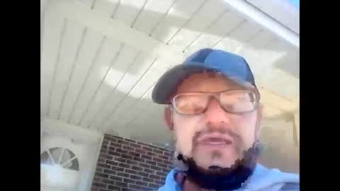 Snapshot of cuntreeboy68 chatting on 10/30/25, 05:13 Bash online show from 10/30/25, 05:13