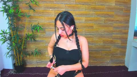 Snapshot of cupcakeizzy chatting on 04/09/26, 05:29 cupcakeizzy online show from 04/09/26, 05:29