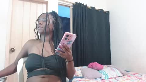 dominic and julieta... independent models online show from 05/08/26, 10:42
