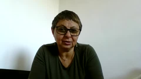 couple online show from 10/20/25, 11:54