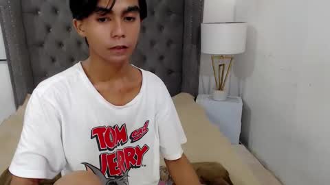 Snapshot of cuppycupcake_2 chatting on 10/20/25, 09:26 Xyrien online show from 10/20/25, 09:26