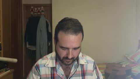 curiosillo1983 online show from 10/29/25, 08:54