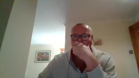 curiousax77 online show from 03/11/25, 12:39