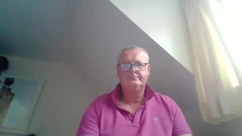 Snapshot of curiousax77 chatting on 05/14/26, 11:17 curiousax77 online show from 05/14/26, 11:17