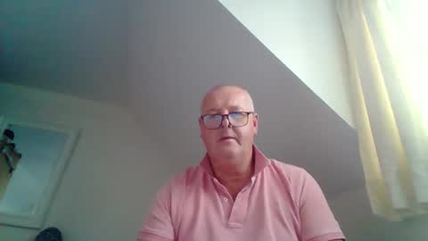 Snapshot of curiousax77 chatting on 05/19/26, 10:54 curiousax77 online show from 05/19/26, 10:54