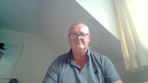 Snapshot of curiousax77 chatting on 06/05/26, 11:38 curiousax77 online show from 06/05/26, 11:38