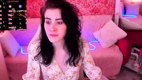 curleyblueeyes online show from 03/25/26, 02:01