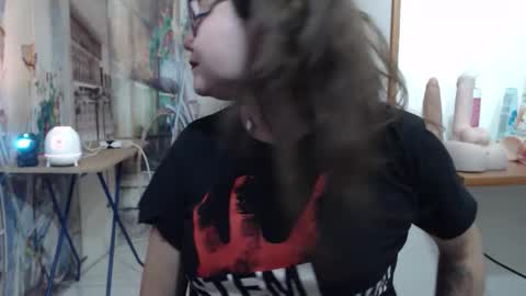 Vannesa online show from 02/13/26, 07:10